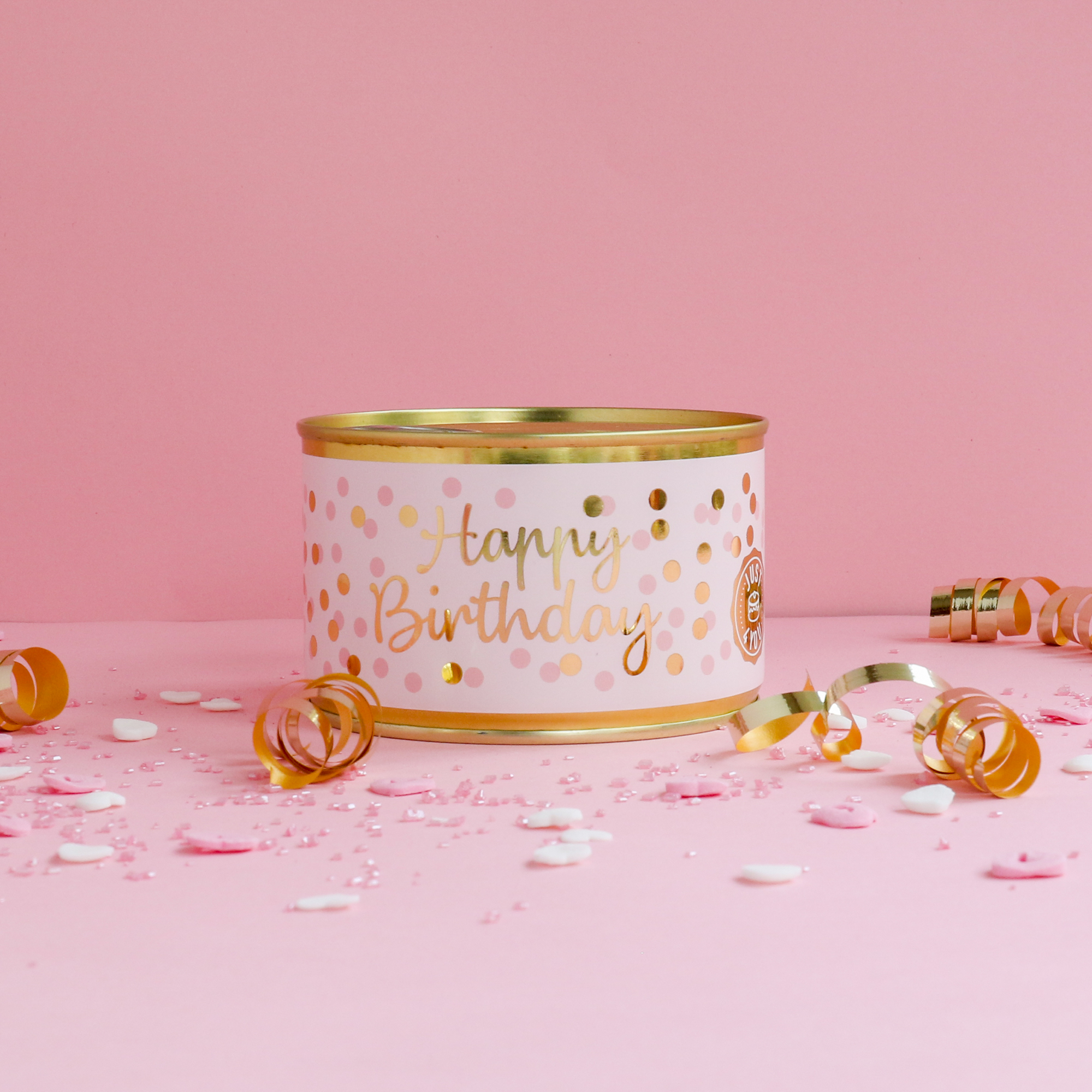 Dosenkuchen-Zitrone, „Happy Birthday“ und Konfetti