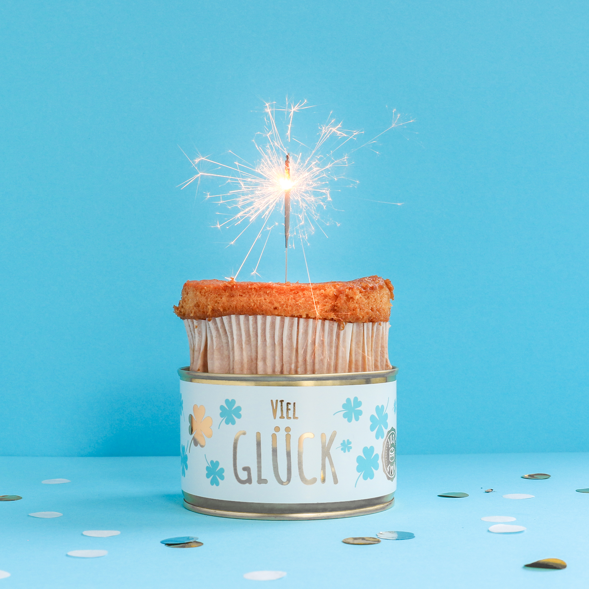 Dosenkuchen-Zitrone, „Viel Glück“ und Glücksklee